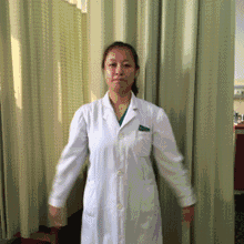 颈椎酸疼难忍,一个小动作就能治