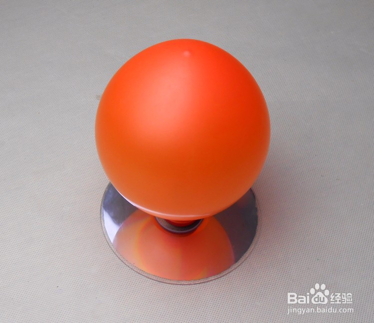 能在桌面上滑动的气垫船制作步骤