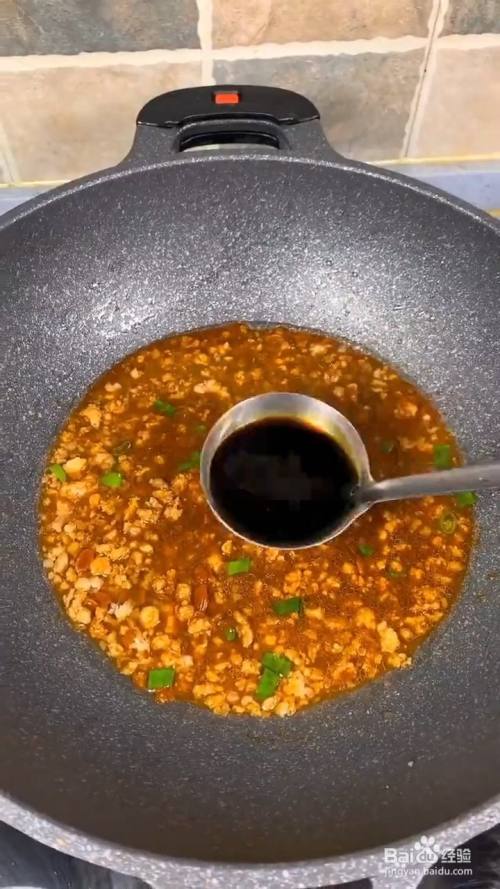 简单易学又好吃的炸酱面是如何制作的