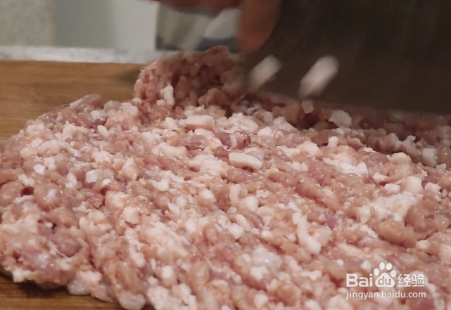 红烧狮子头这样做,外焦里嫩没腥味,软烂入味