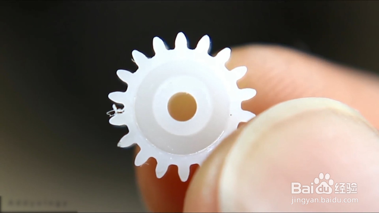 教你一分钟做电动玩具车，家里有小孩一定要做！