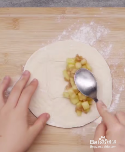 如何制作手抓饼苹果派