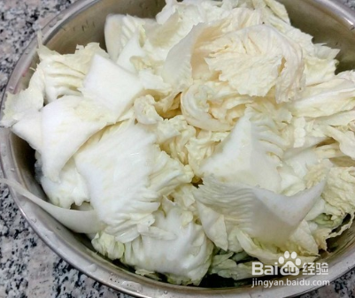 猪肉白菜炖蘑菇的做法