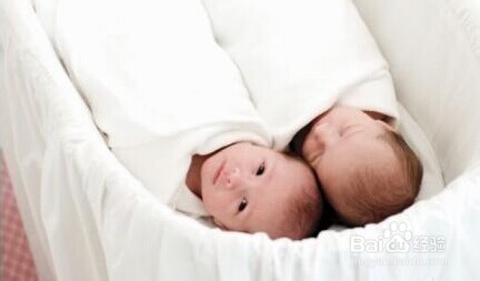 双胞胎分娩的注意事项