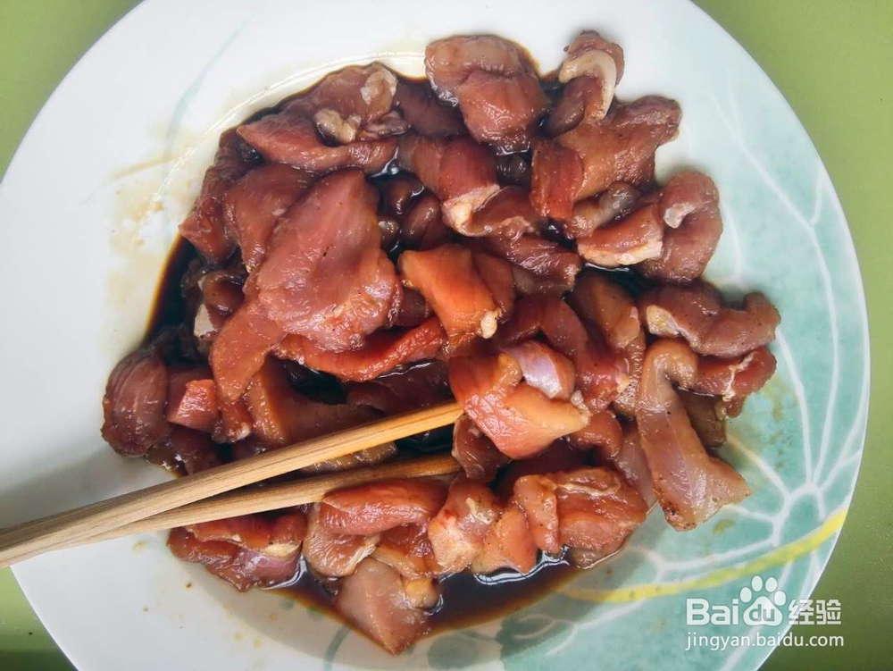 用面包渣干炸里脊的做法