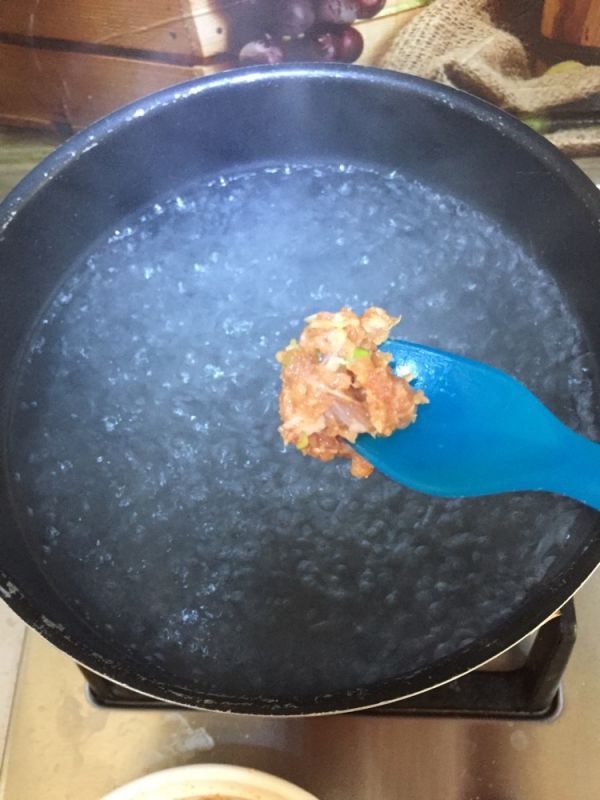 白菜粉丝丸子汤