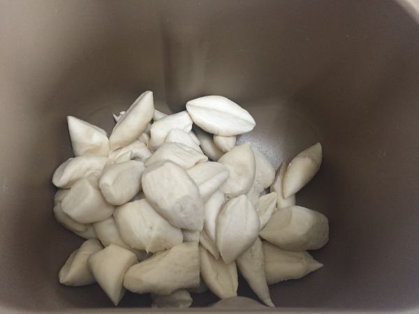 葱香肉松面包卷