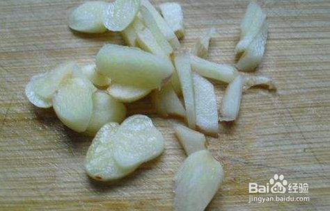 东北家常菜尖椒炒肥肠