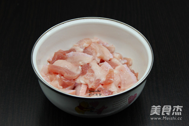 香辣木耳炒五花肉