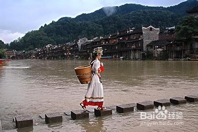 学生族穷游凤凰古城旅游省钱秘诀