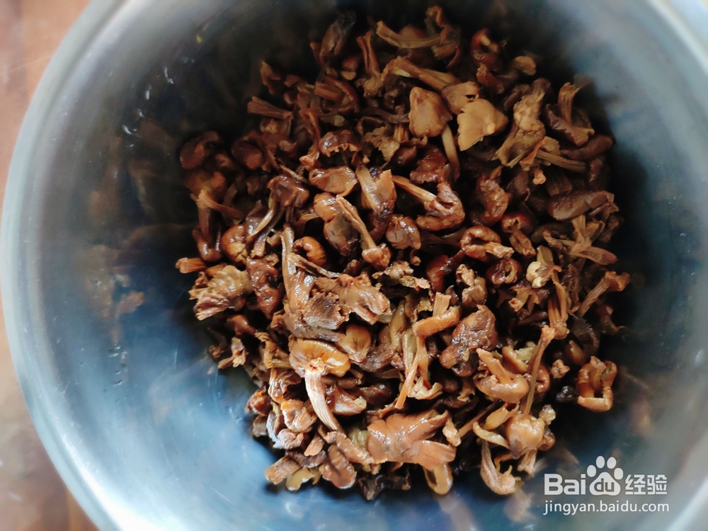 如何制作小鸡炖蘑菇粉条