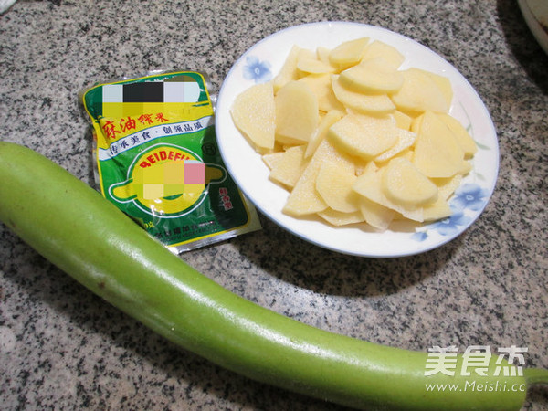 榨菜丝长瓜煮土豆