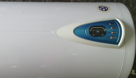 海尔聚能速热是一直开着吗