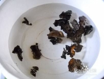 金针菇烩豆腐简单做法