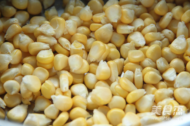 咸蛋黄炸玉米粒