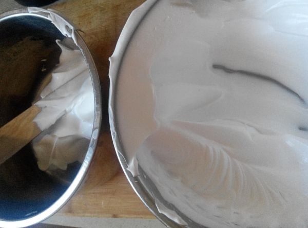 圣诞花环奶油蛋糕