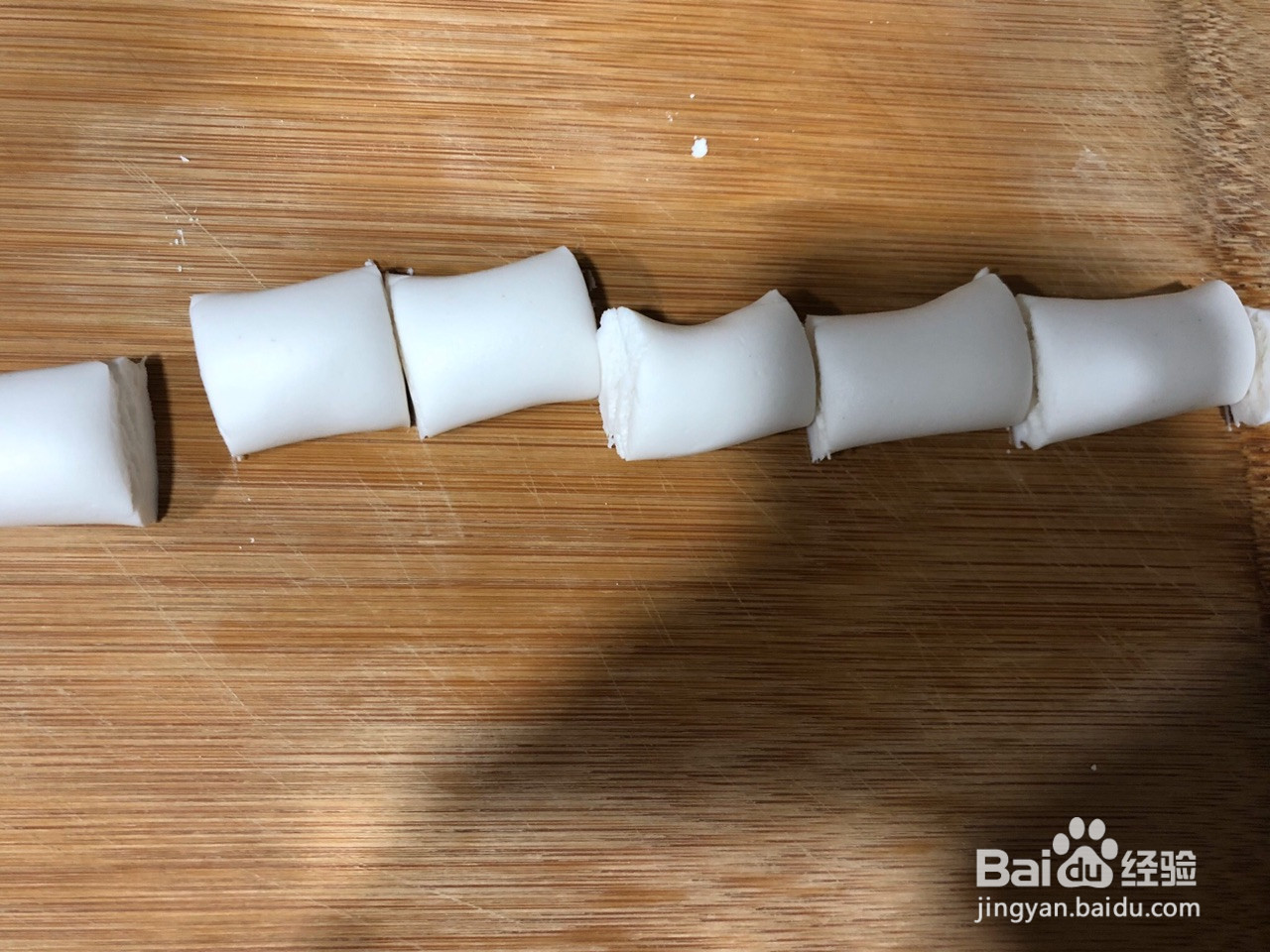 黑芝麻流心汤圆的做法