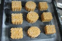 迷你蛋黄莲蓉月的做法