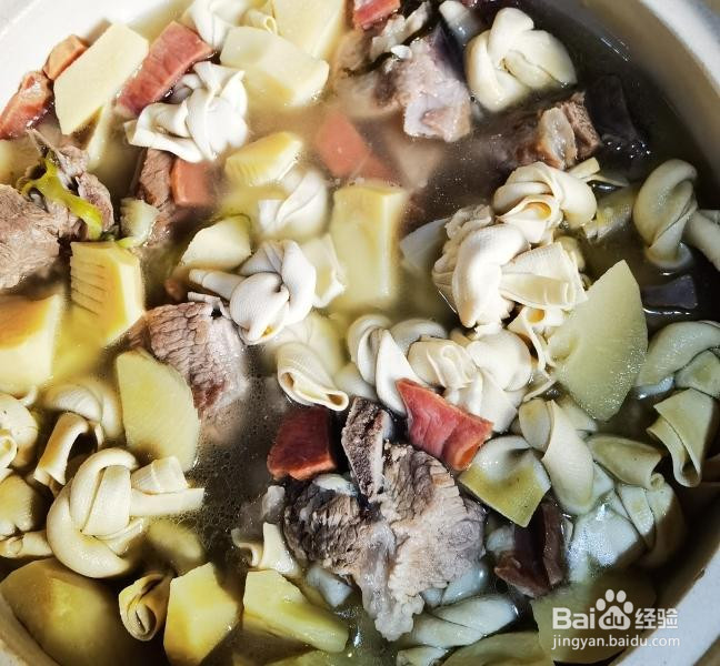 鲜掉眉毛的—腌笃鲜的做法