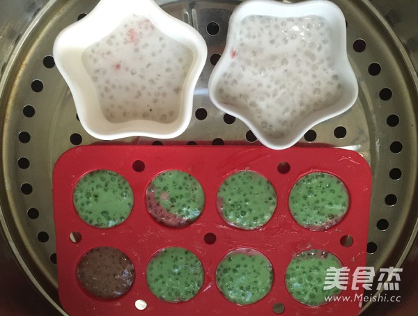 炫彩西米粽的做法