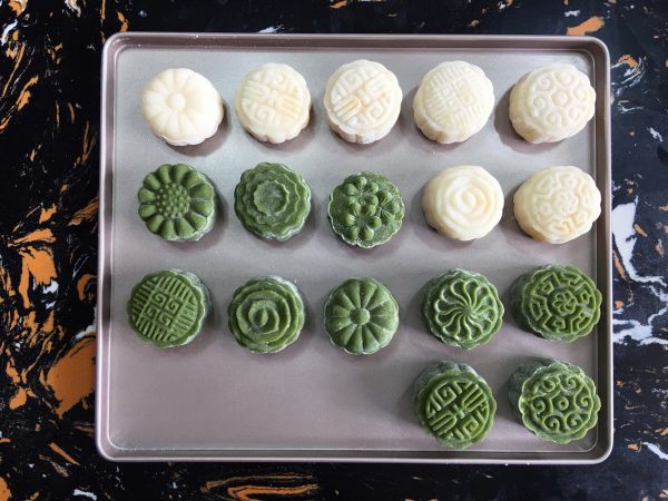 抹茶奶黄冰皮月饼