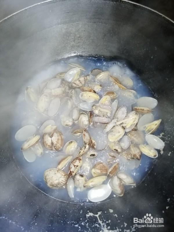 爆炒花蛤要不要焯水？看完才明白，原来这么简单