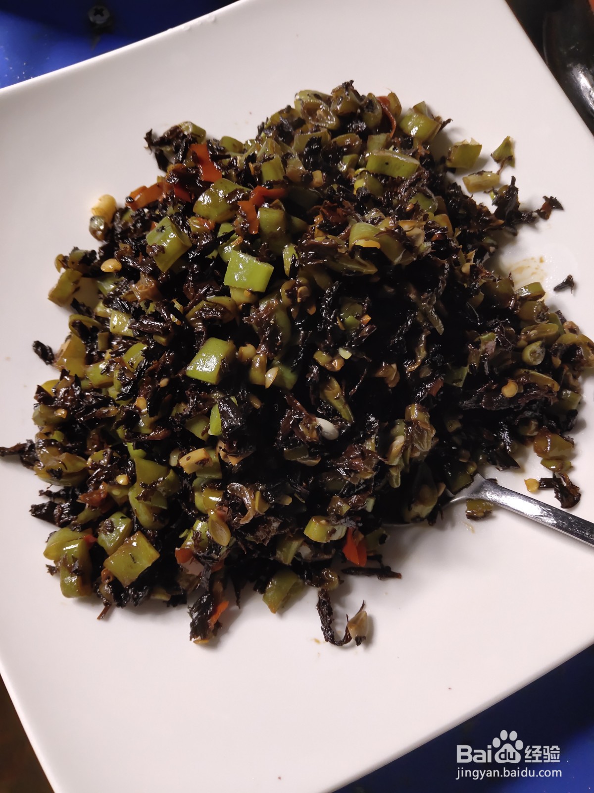 四季豆干菜荞麦饼
