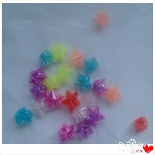 用塑料细管叠五角星