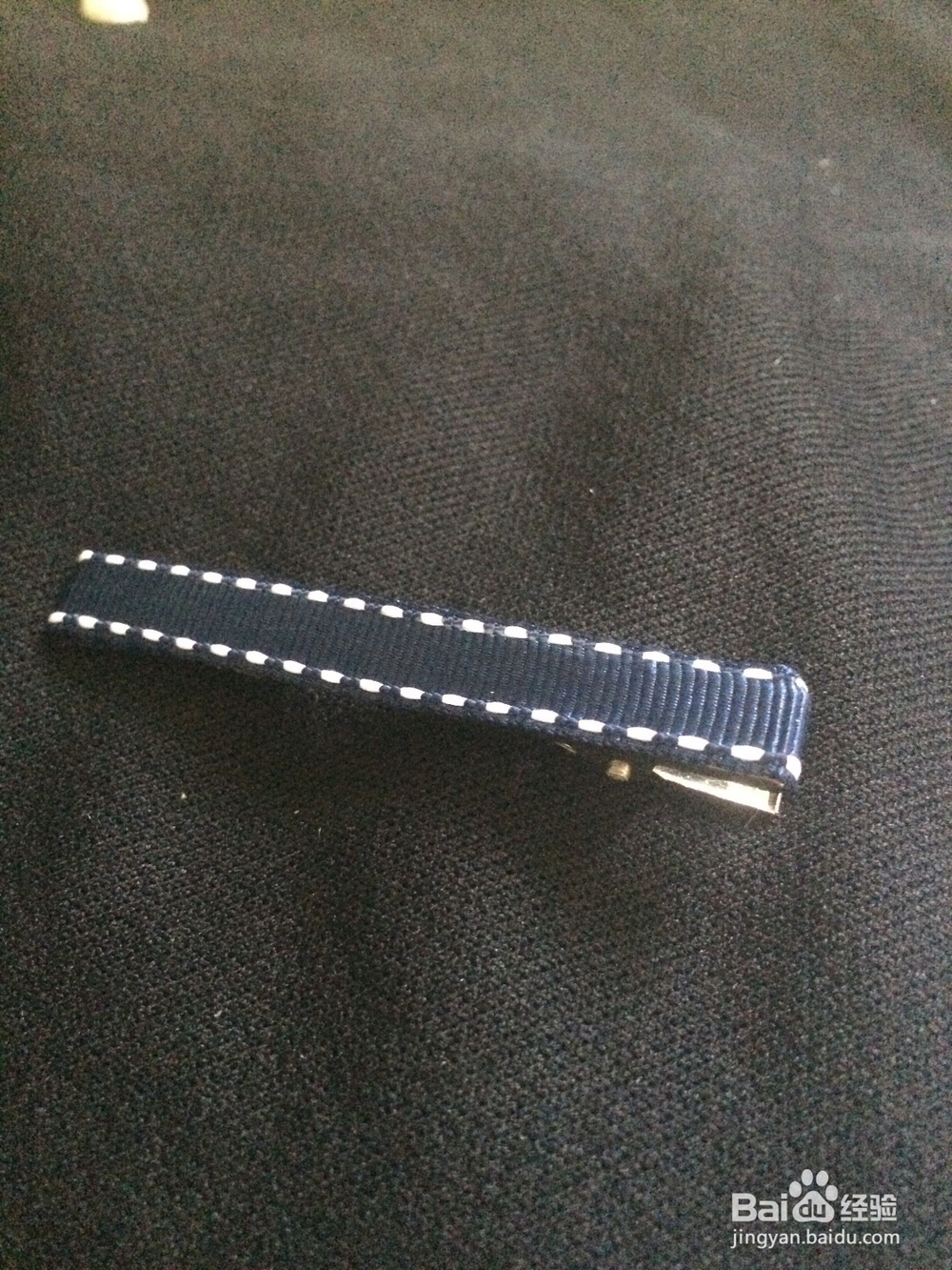 如何将旧发夹翻新