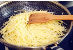 醋溜土豆丝,你真的会溜吗?记住这三点,一定好吃!