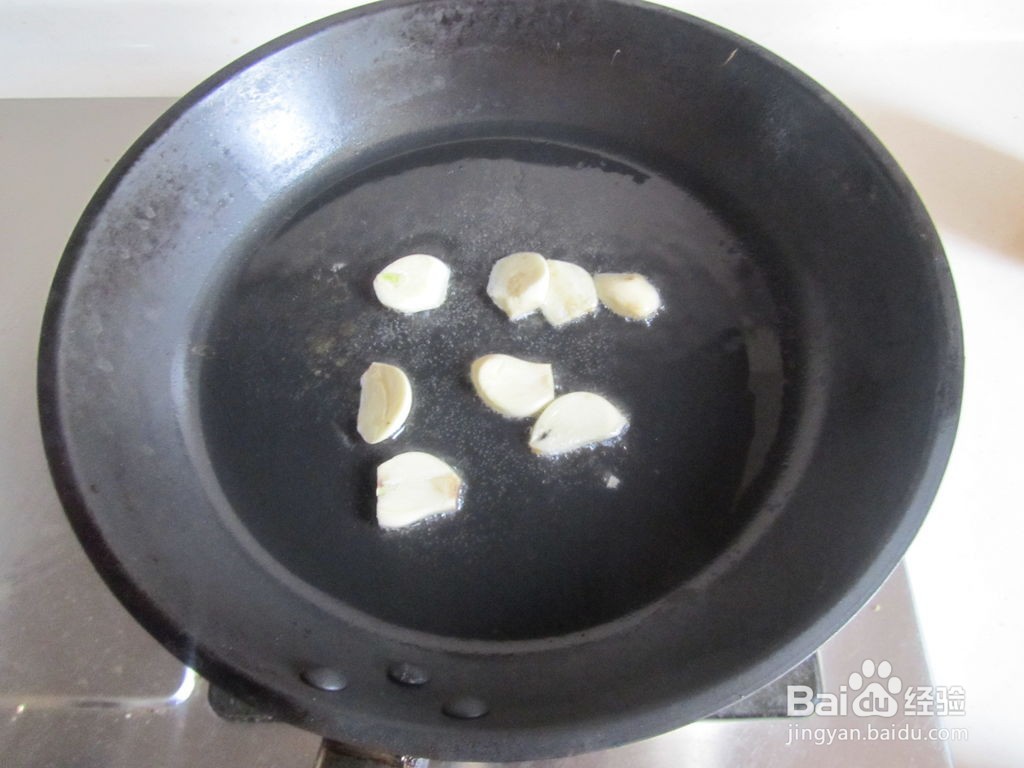 猪肝炒菠菜的做法