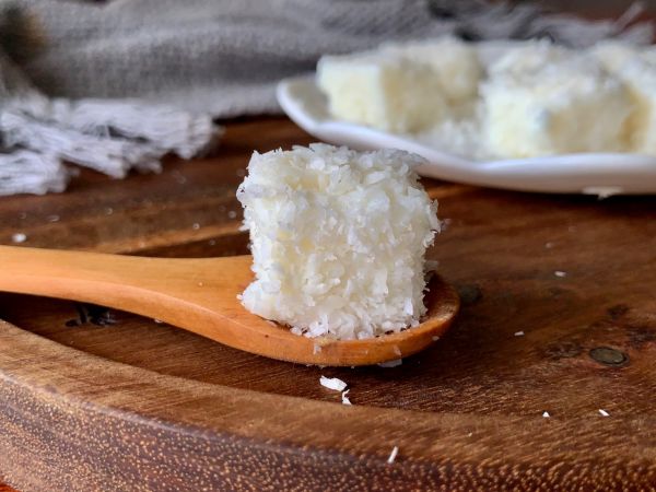 椰蓉牛奶小方块