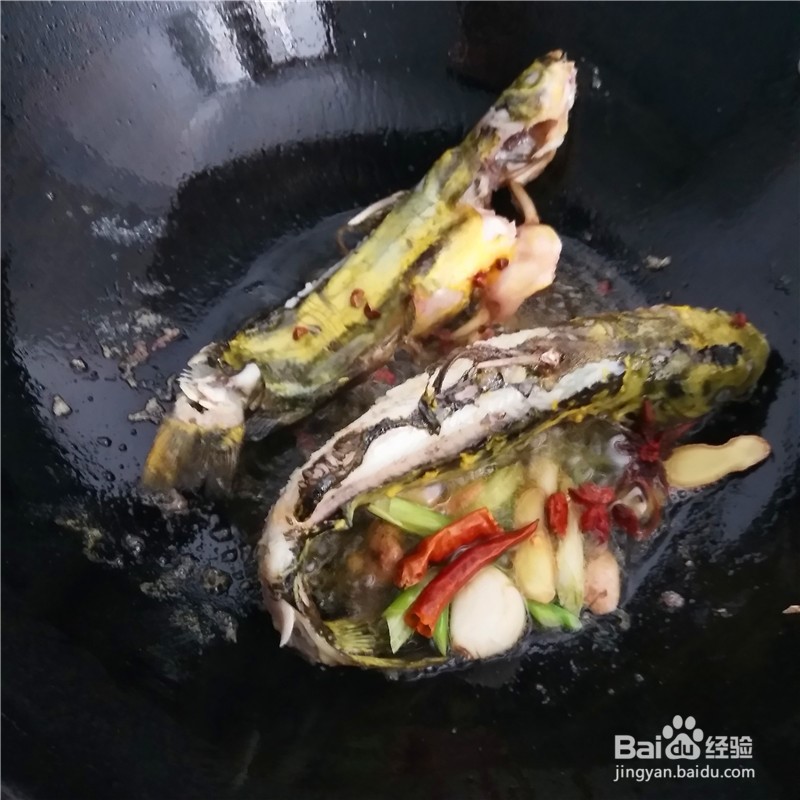 家常鱼汤的简单做法