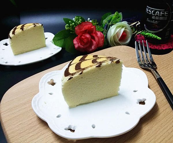 轻乳酪拉花蛋糕