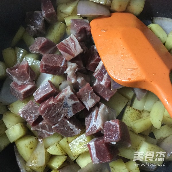 咖喱牛肉农夫包