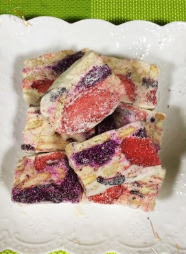 教你做火龙果草莓彩色雪花酥