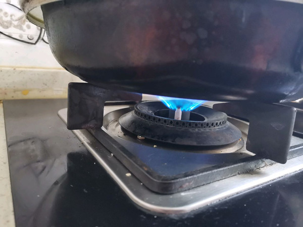 平底锅肉松蛋糕卷