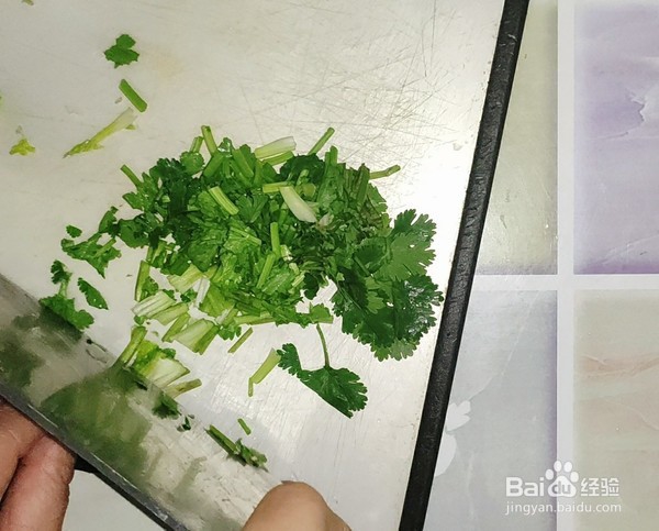 好吃到爆炸的鸡腿拌
