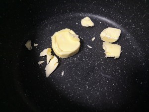 咸蛋肉松方块酥