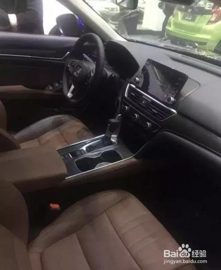 全新雅阁配置曝光！起售价比凯美瑞整整便宜1万块！