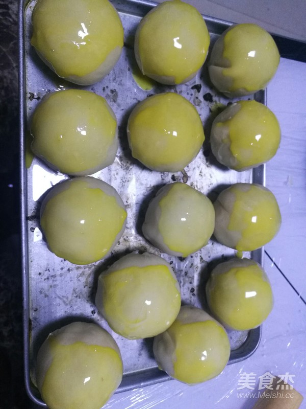 蛋黄酥的家常做法