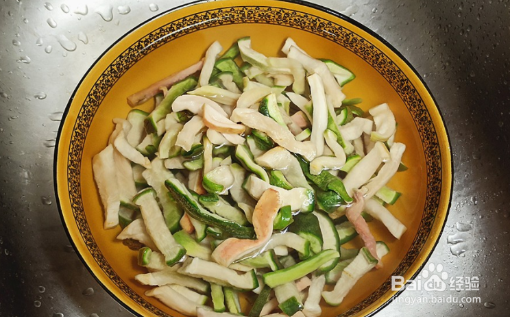 家庭版脆爽开胃的辣拌萝卜干