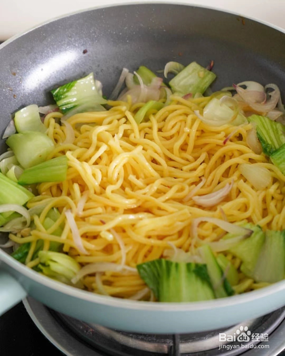 家常版蔬菜鸡丁什锦炒面的做法