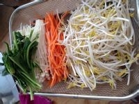 韩式石锅拌饭怎么做？