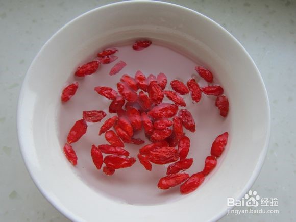 黄豆芽炖排骨的做法