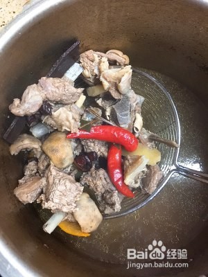 食补养生清水炖羊肉的做法
