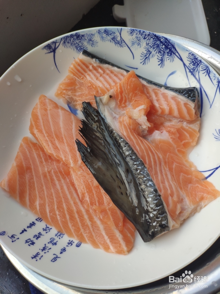 简单好吃的三文鱼豆腐汤