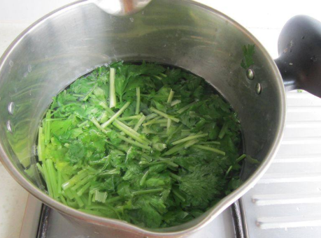 做炸酱面能否用豆瓣酱代替干黄酱