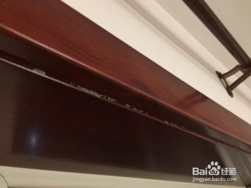 门框边磕掉漆怎么补