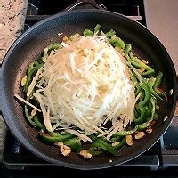如何制作美味的清炒土豆丝？